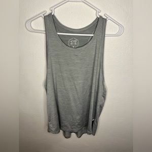 ASICS Gray Striped Reflective Running Tank Size Large